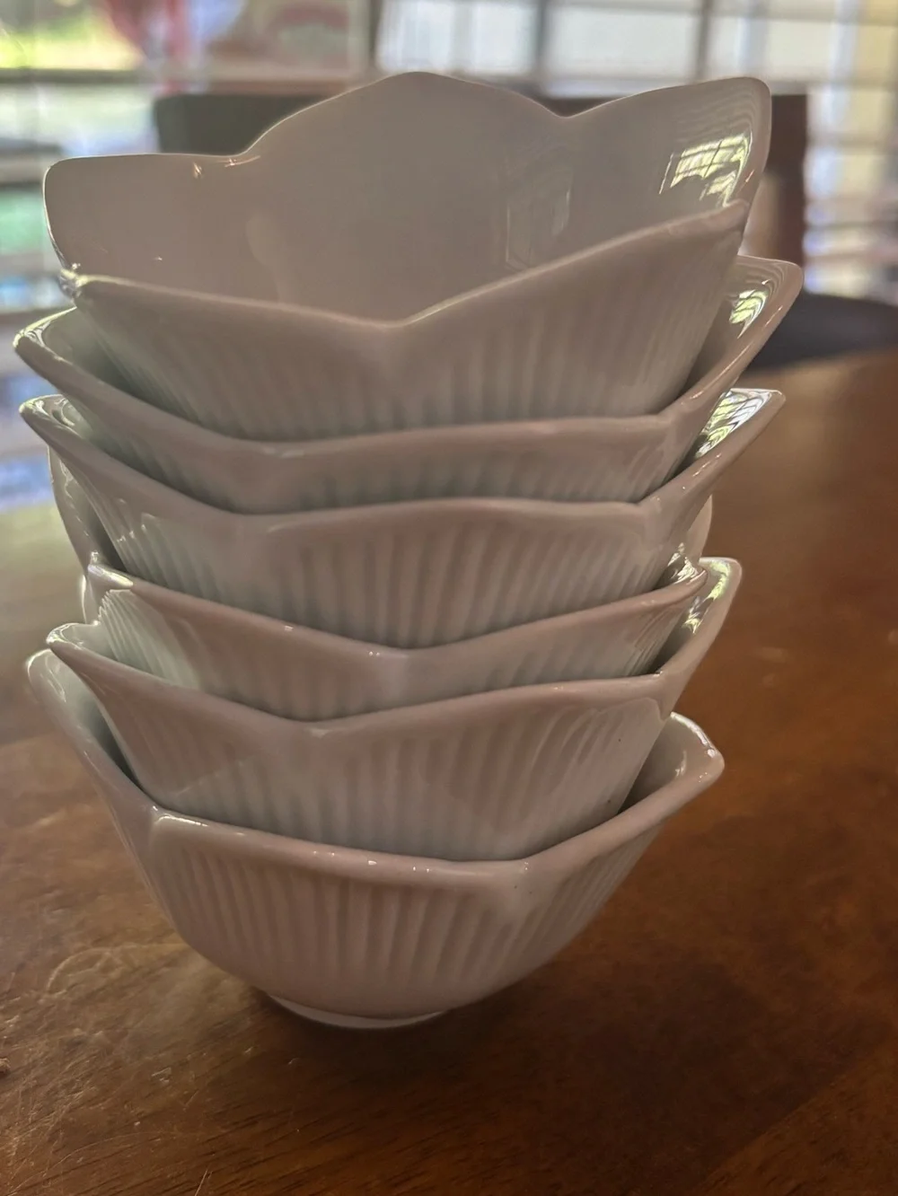 Pier 1 White Porcelain Lotus Tulip Serving Condiment Dishes Bowls Set of 6 EUC